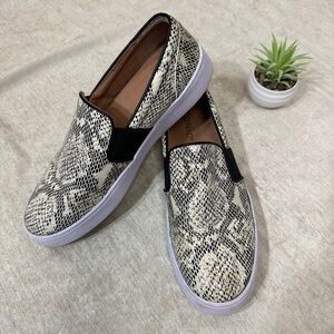 Vionic Snake Slip on Sneakers